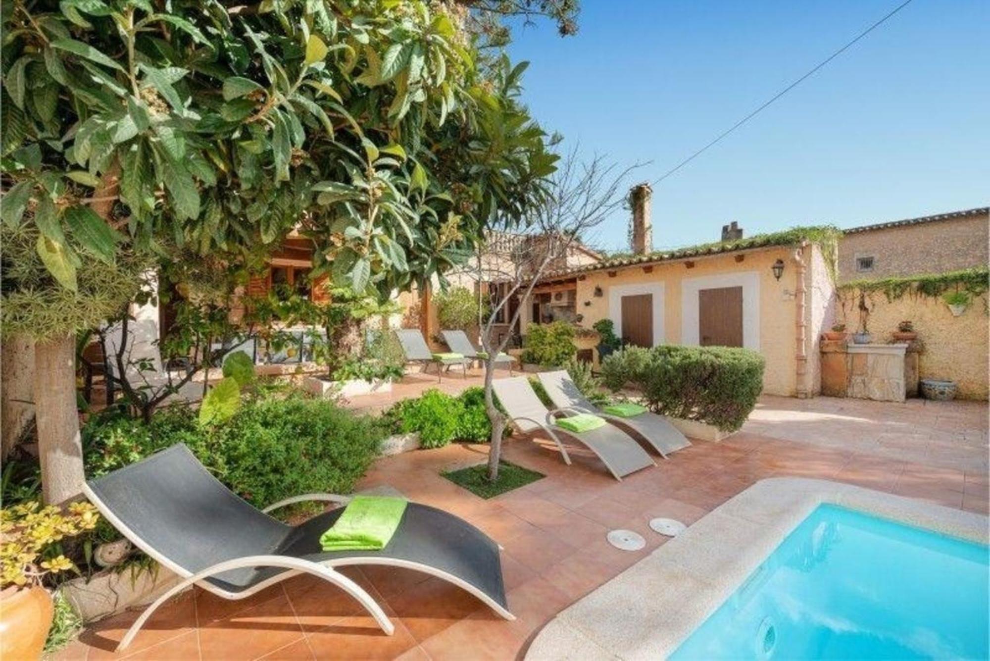 Holiday home Liebevoll Eingerichtetes Ueber Zwei Etagen Mit Einem Gemuetlichen Garten Mit Veranda Und Aussenkueche *