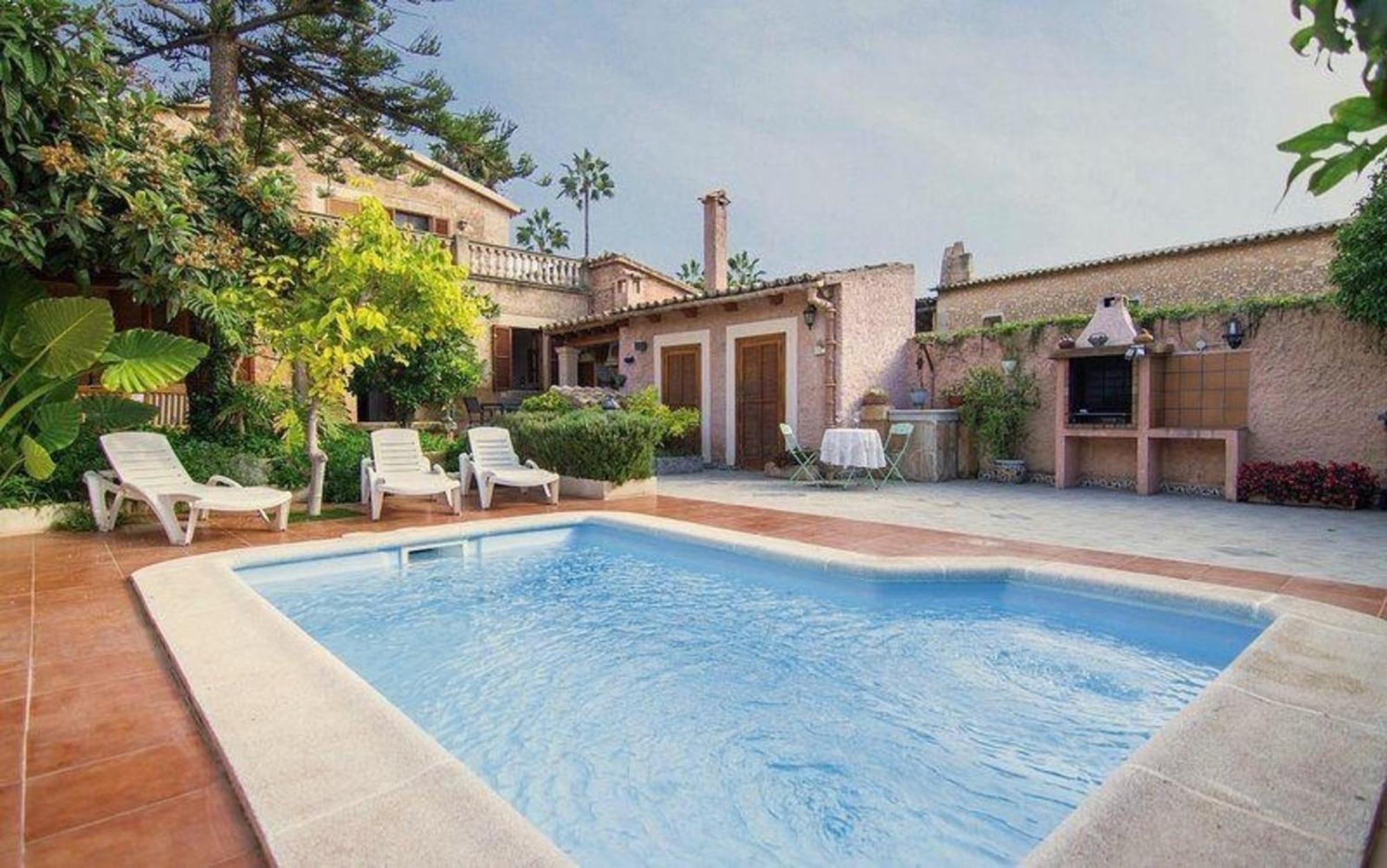 Hébergement de vacances Liebevoll Eingerichtetes Ueber Zwei Etagen Mit Einem Gemuetlichen Garten Mit Veranda Und Aussenkueche Palma